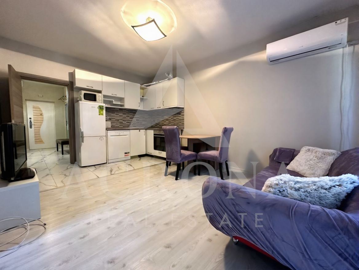 Тристаен маломерен с четири отделни стаи кв. Каменица 1 - 0