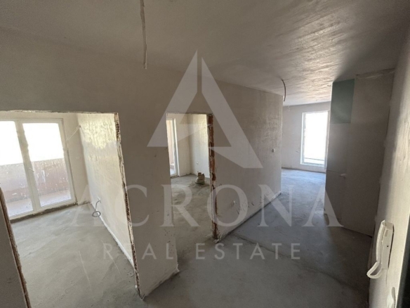 Тристаен в Остромила - 0