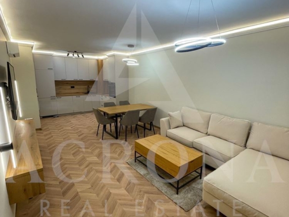 Обзаведен двустаен в район Южен - 0