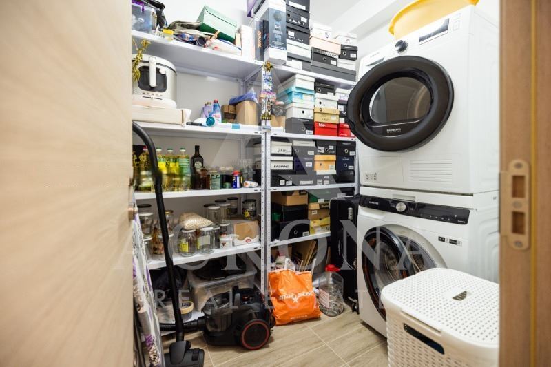 Тристаен обзаведен на Коматевско шосе - 0