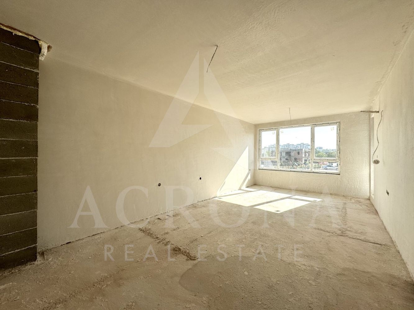 Двустаен апартамент с Акт 14 кв. Остромила - 0