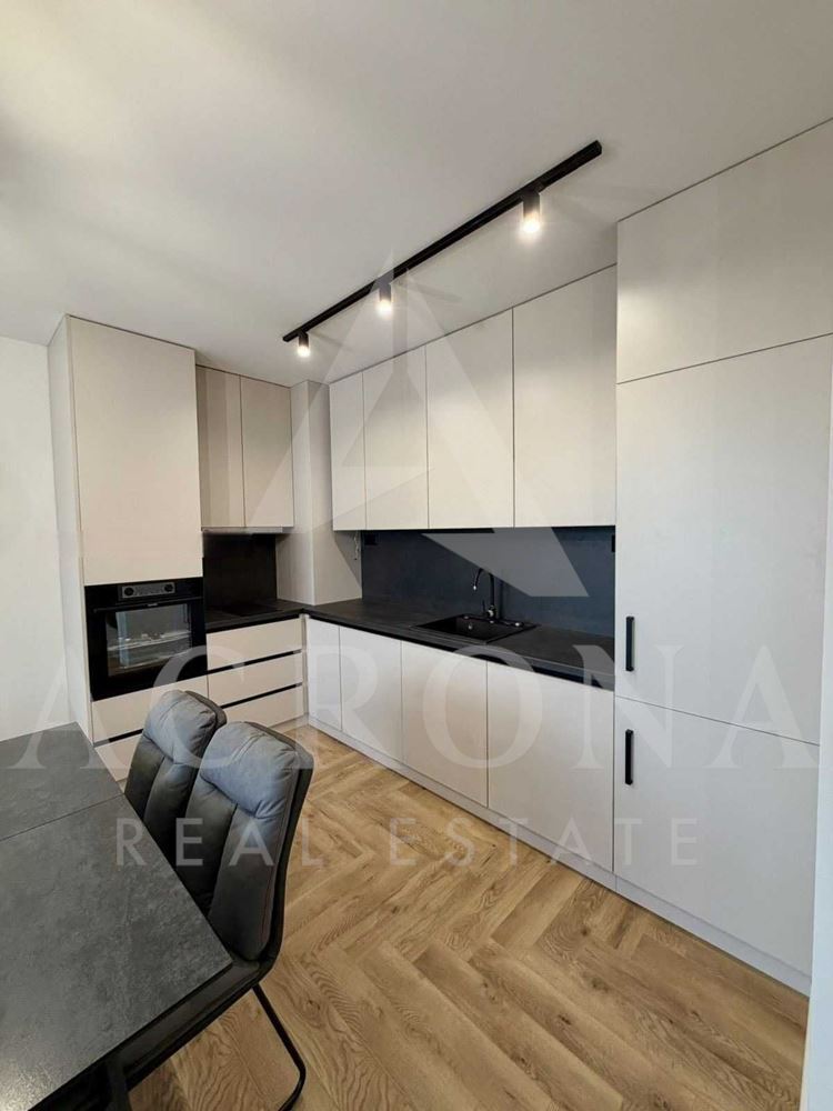 Луксозен двустаен на Остромила - 0