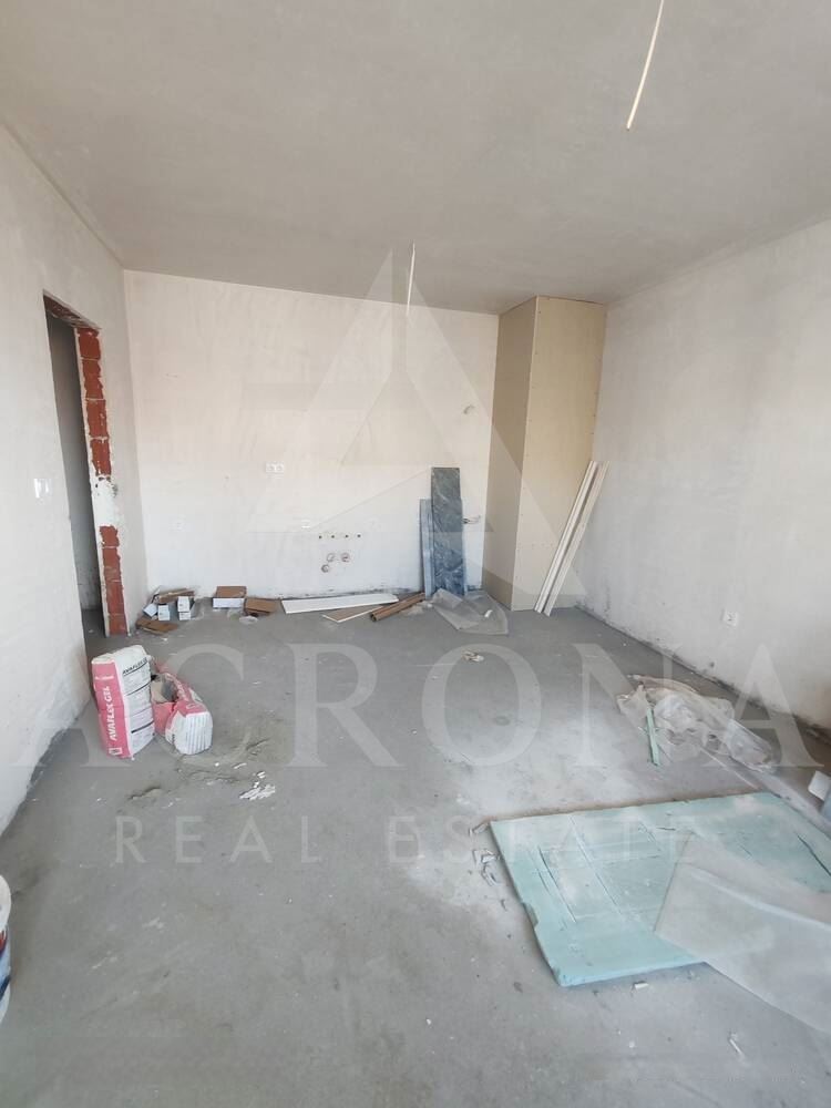 Тристаен на Южен - 0