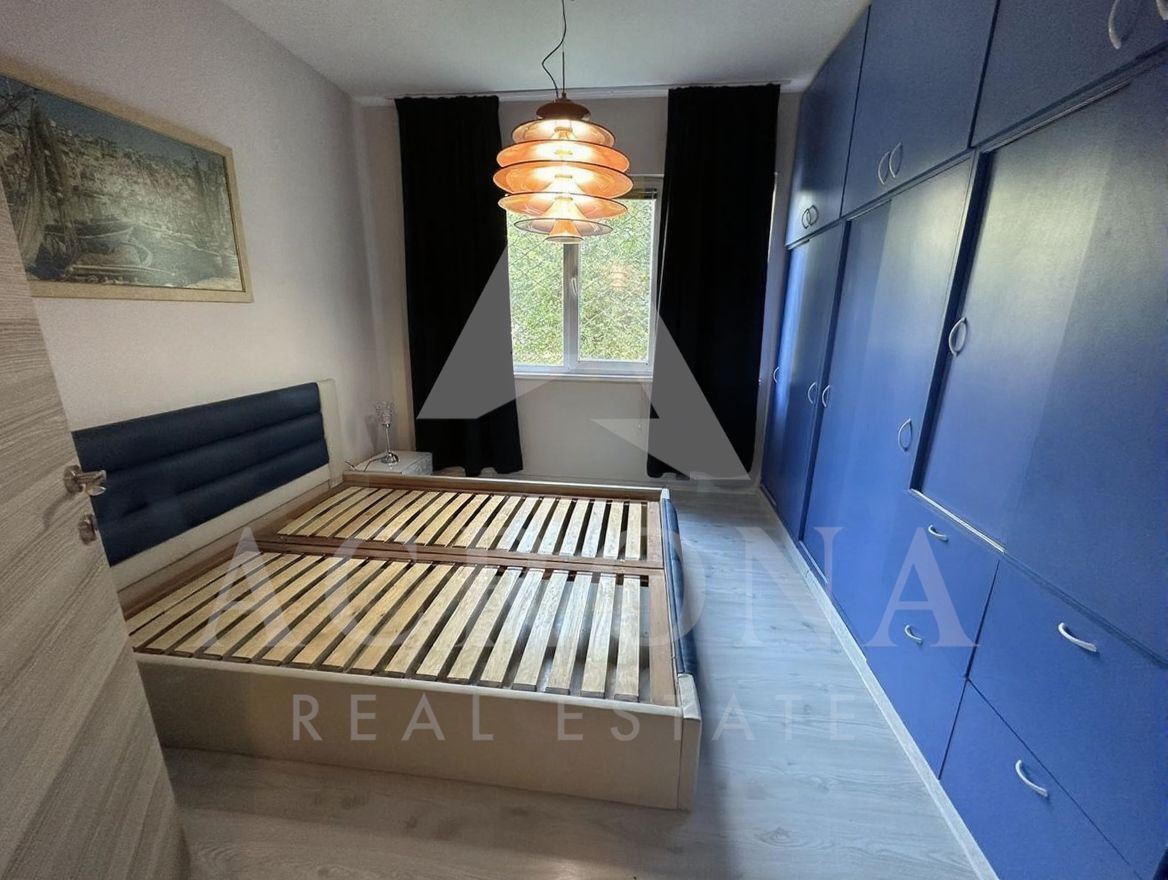 Тристаен маломерен с четири отделни стаи кв. Каменица 1 - 0