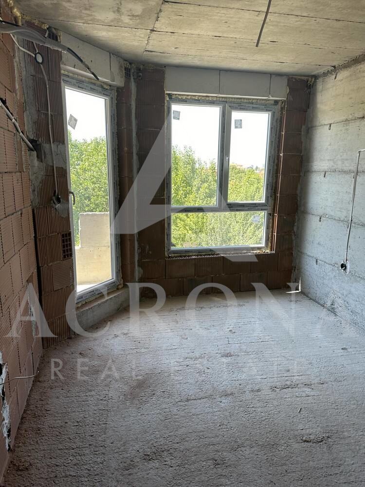 Тристаен на Остромила-0 Тристаен на Остромила - 0