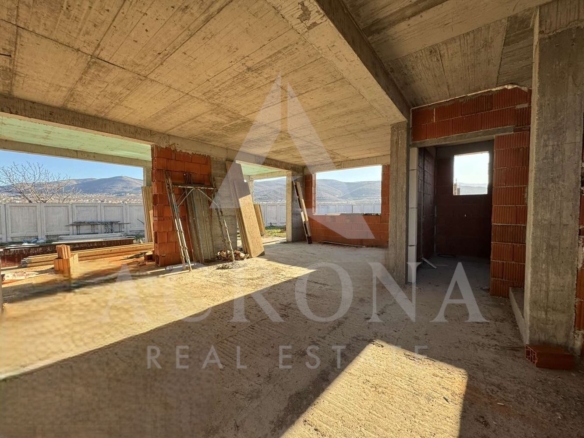 Самостоятелна къща с Акт 14 с.Марково - 0