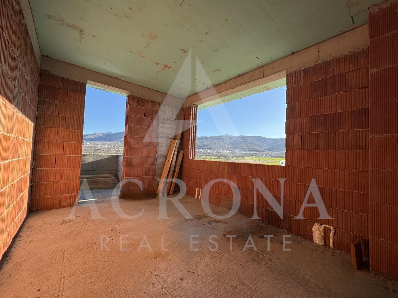 Самостоятелна къща с Акт 14 с.Марково - 0