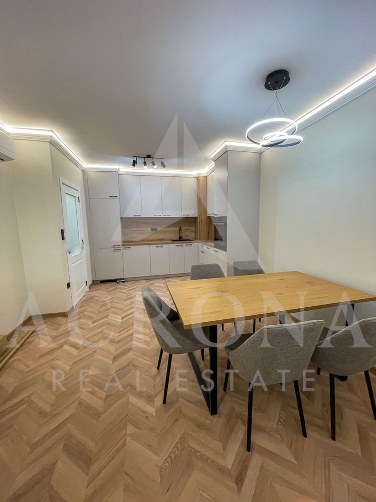 Обзаведен двустаен в район Южен-0 Обзаведен двустаен в район Южен - 0