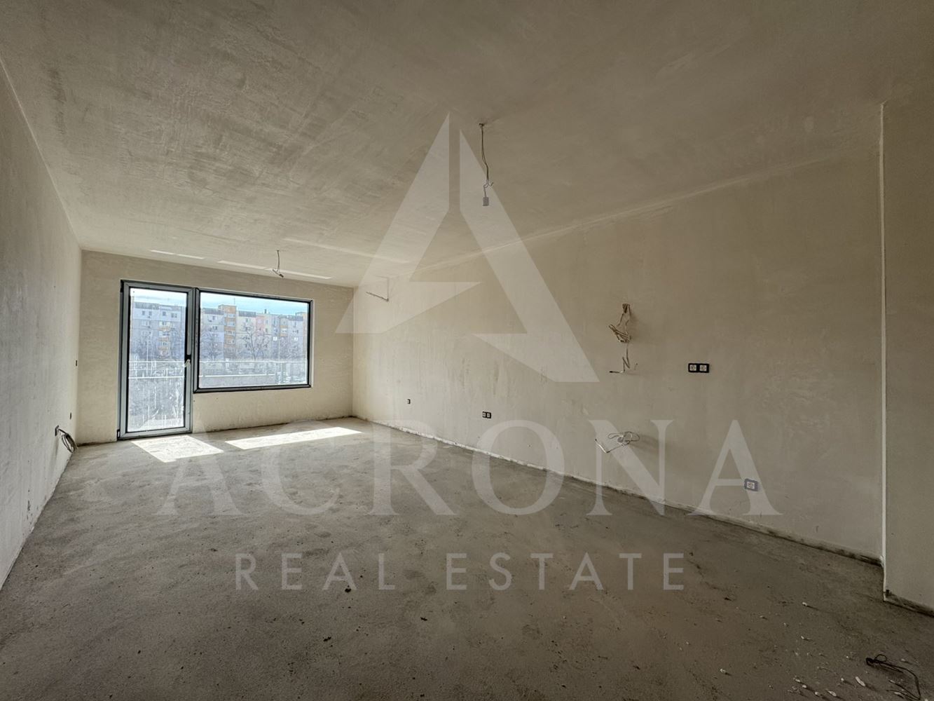 Тристаен апартамент пред Акт 15 кв. Христо Смирненски-0 Тристаен апартамент пред Акт 15 кв. Христо Смирненски - 0