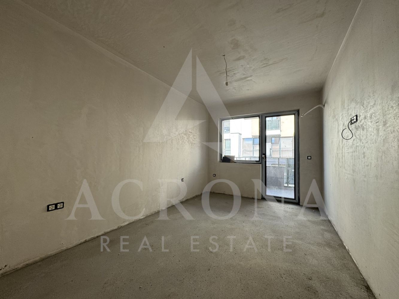 Тристаен апартамент пред Акт 15 кв. Христо Смирненски-0 Тристаен апартамент пред Акт 15 кв. Христо Смирненски - 0