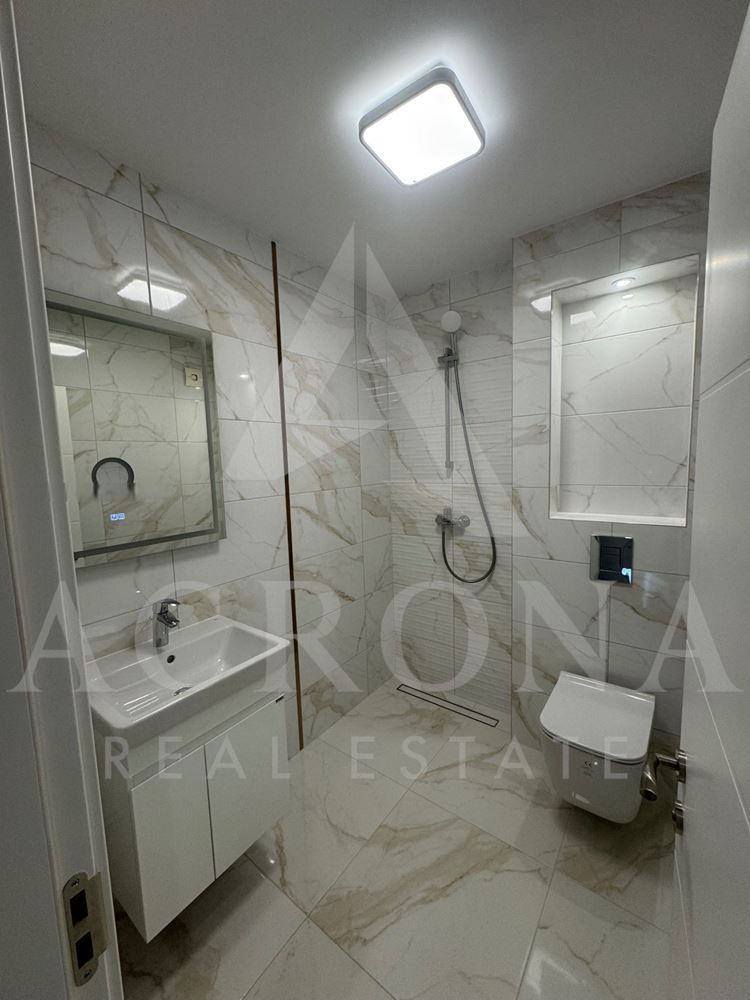 Тристаен Обзаведен Кв. Остромила-0 Тристаен Обзаведен Кв. Остромила - 0