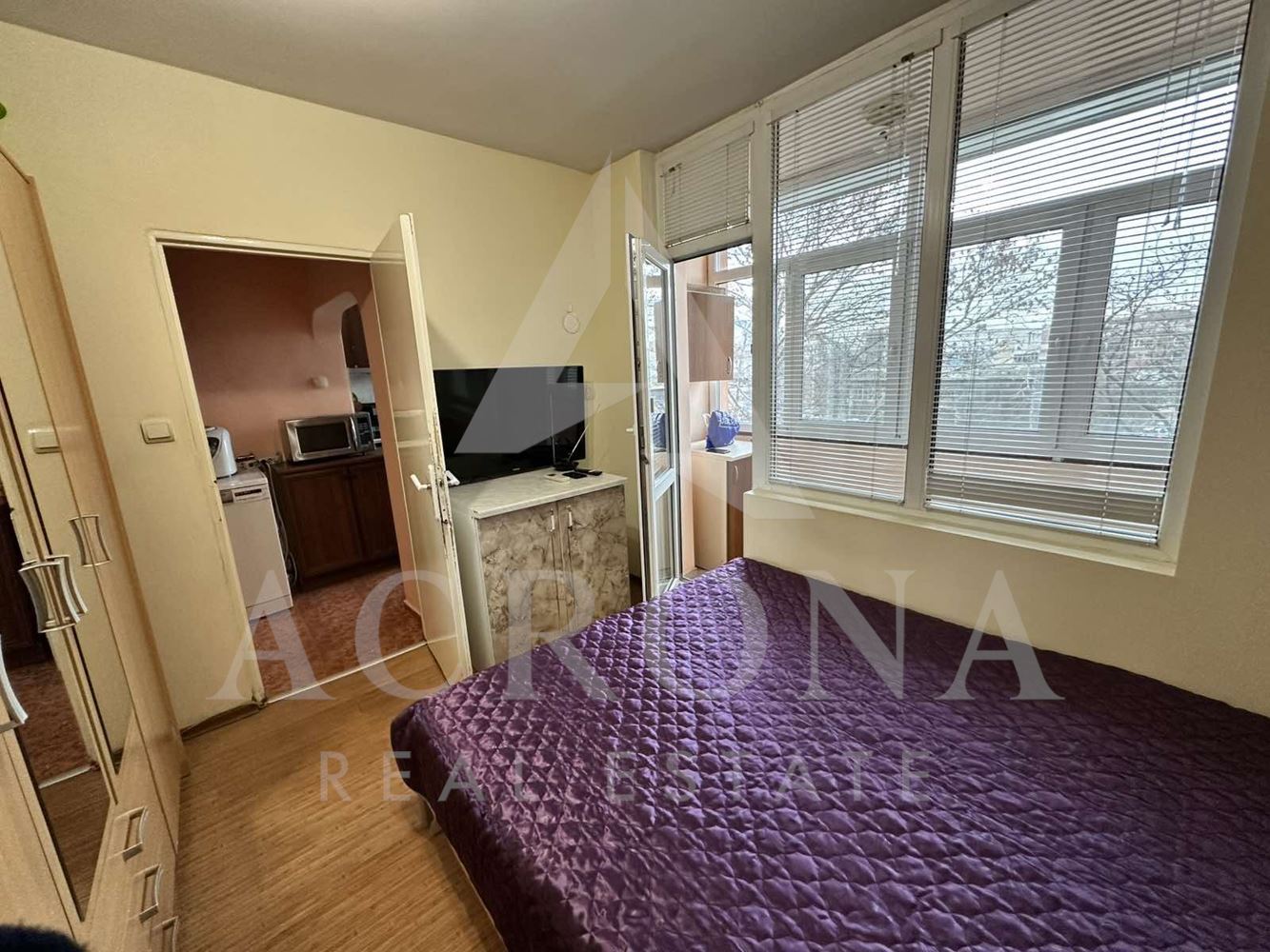 Тристаен в Кючук Париж-0 Тристаен в Кючук Париж - 0