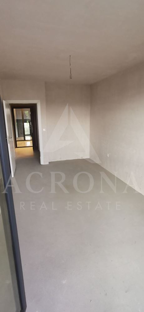 Нов двустаен с АКТ 16 в Кючук Париж - 0