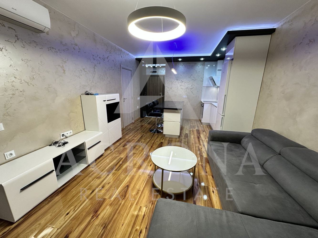 Нов луксозен двустаен с АКТ 16-0 Нов луксозен двустаен с АКТ 16 - 0