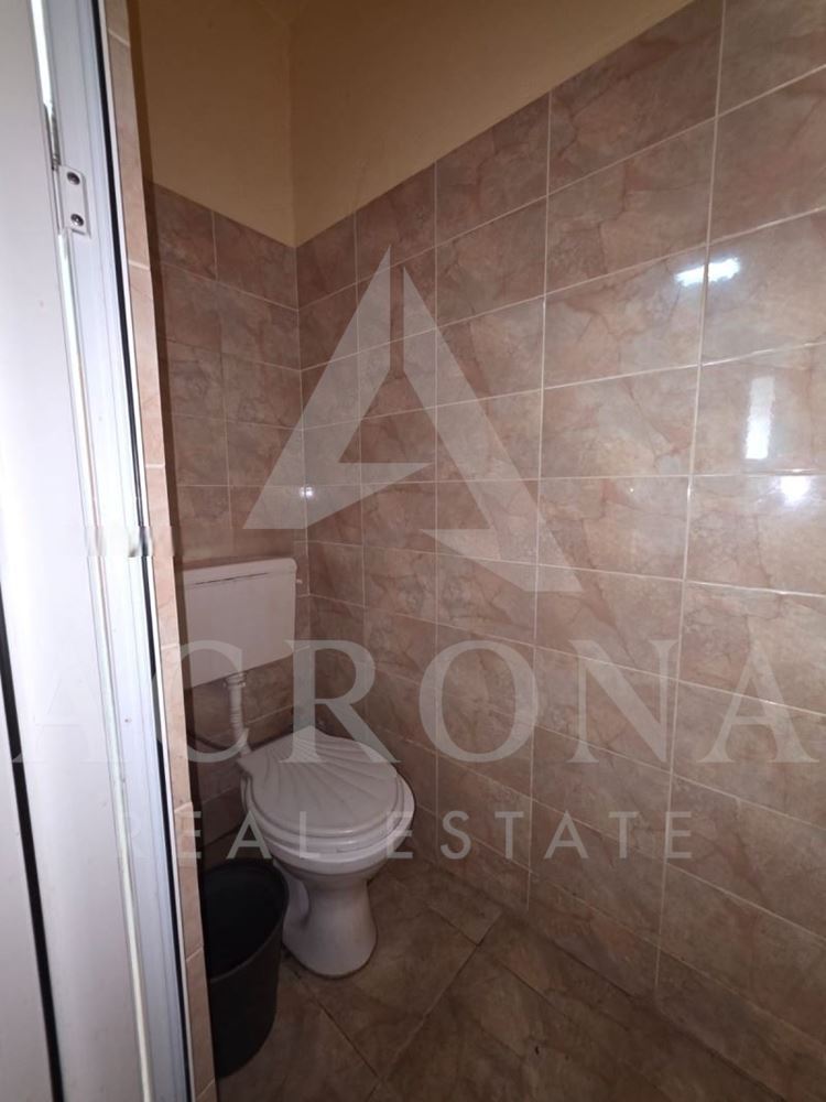 Тристаен в Кючук Париж - 0