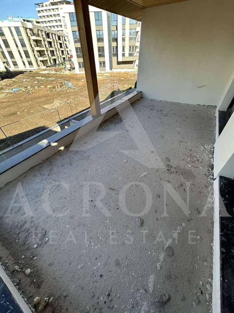 Къща в Остромила - 0