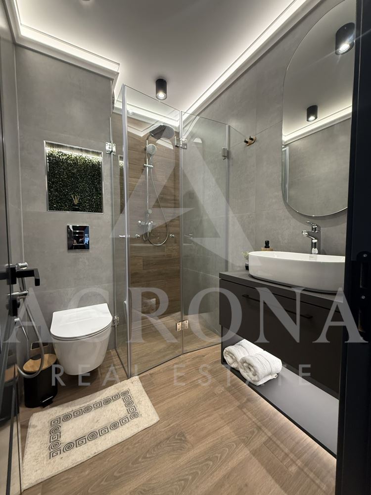 Луксозен тристаен в Кючук Париж-0 Луксозен тристаен в Кючук Париж - 0