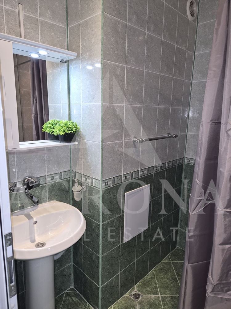 Тристаен в Кючук Париж - 0