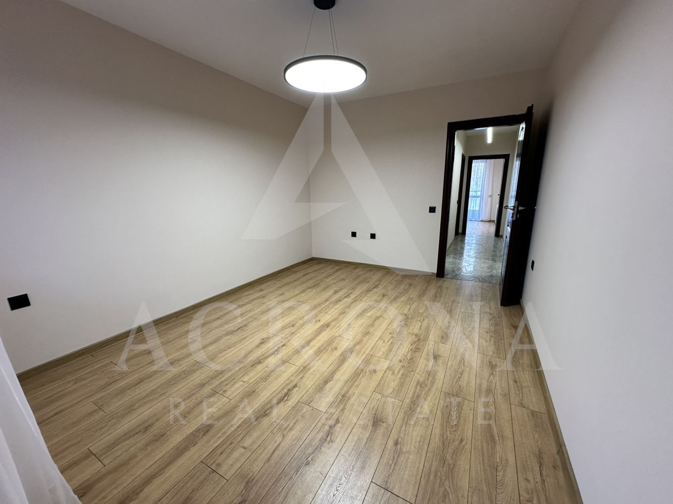 Луксозен тристаен в района на 2 ДКЦ - 0