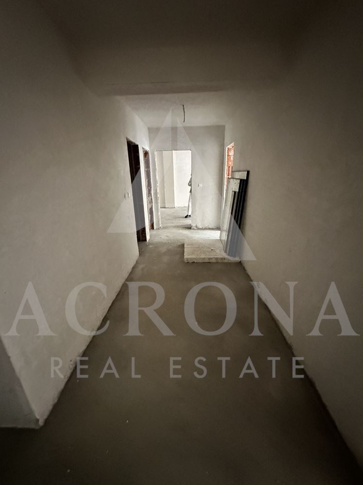 3 стаен апартамент на партерно ниво! С двор! Пред акт 16! - 0