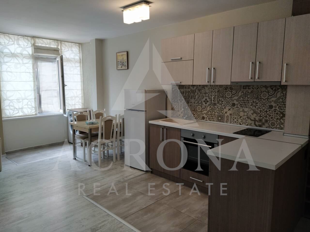 Обзаведен тристаен в Центъра-0 Обзаведен тристаен в Центъра - 0