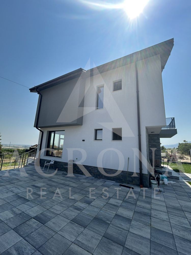 Самостоятелна къща! С двор! Пред акт 16! Завършена до ключ! - 0