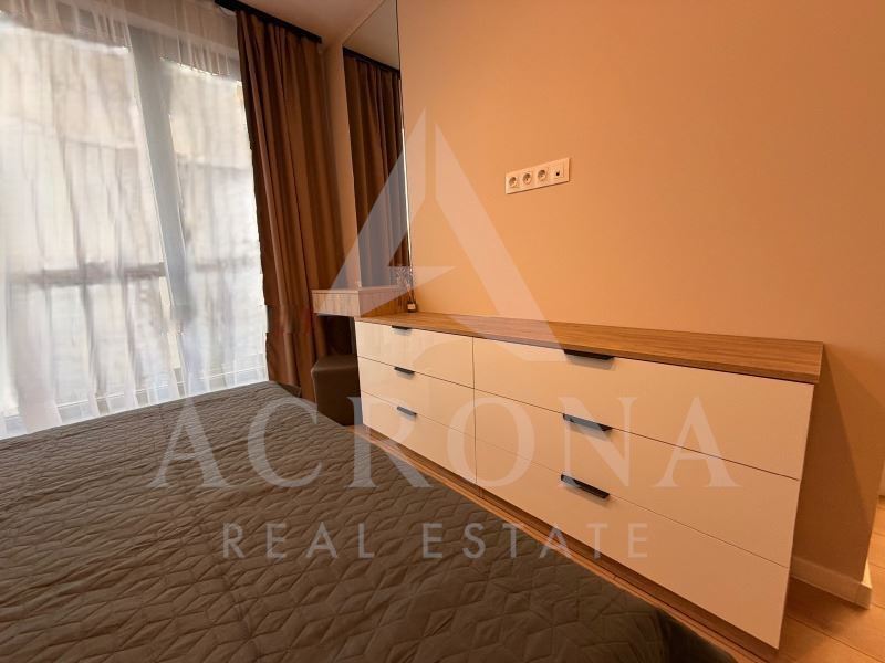 Двустаен обзаведен на Остромила - 0