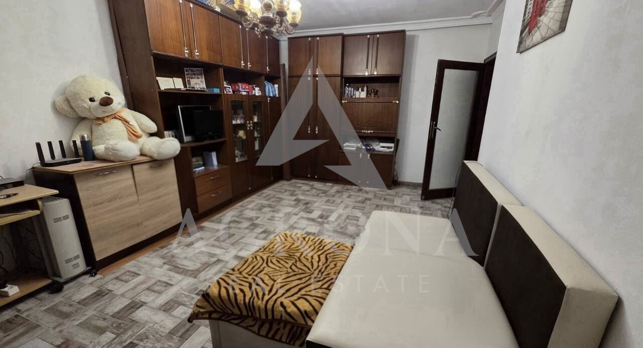 Тристаен в Кючук Париж - 0