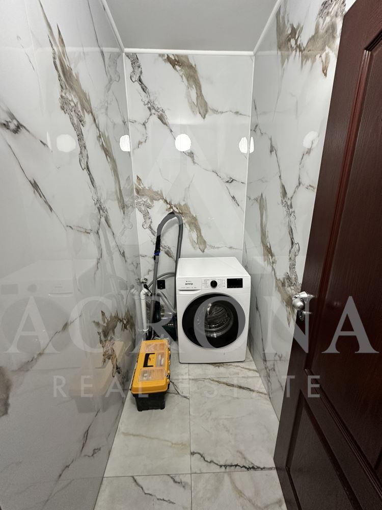 Луксозен тристаен в района на 2 ДКЦ - 0