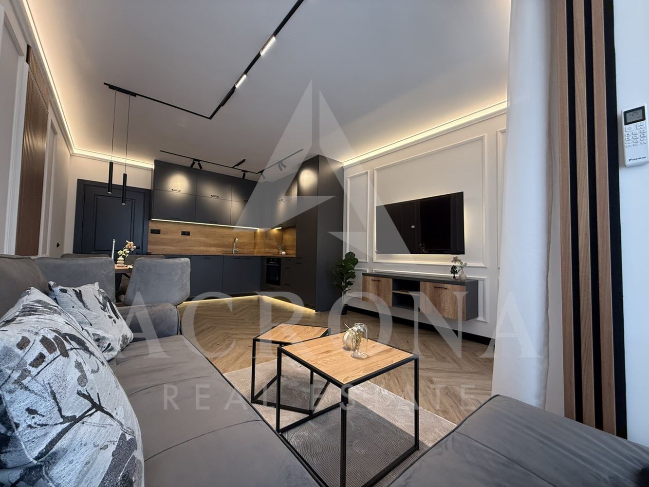 Луксозен тристаен в Кючук Париж-0 Луксозен тристаен в Кючук Париж - 0