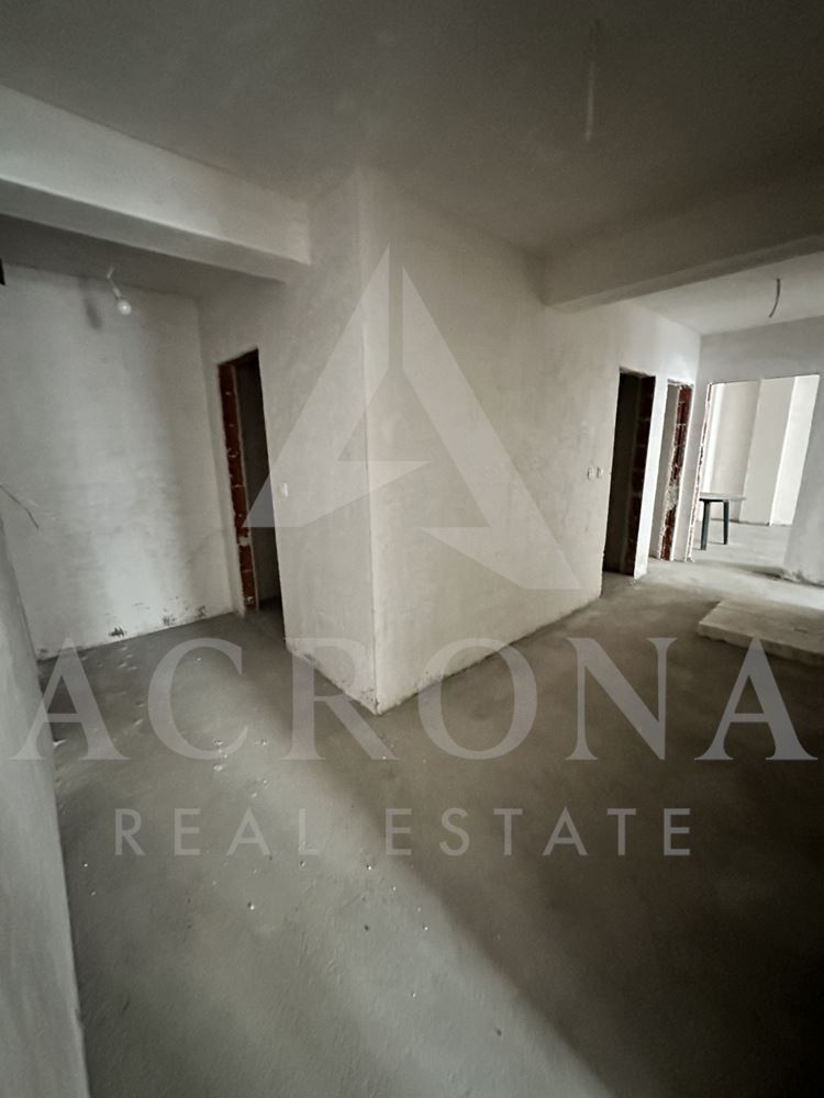 3 стаен апартамент на партерно ниво! С двор! Пред акт 16! - 0