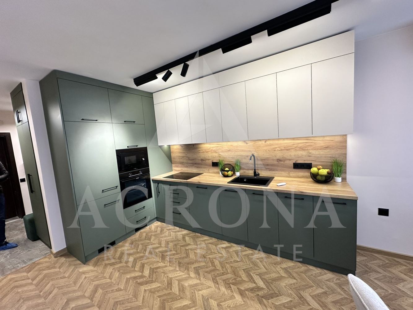 Луксозен тристаен в района на 2 ДКЦ - 0