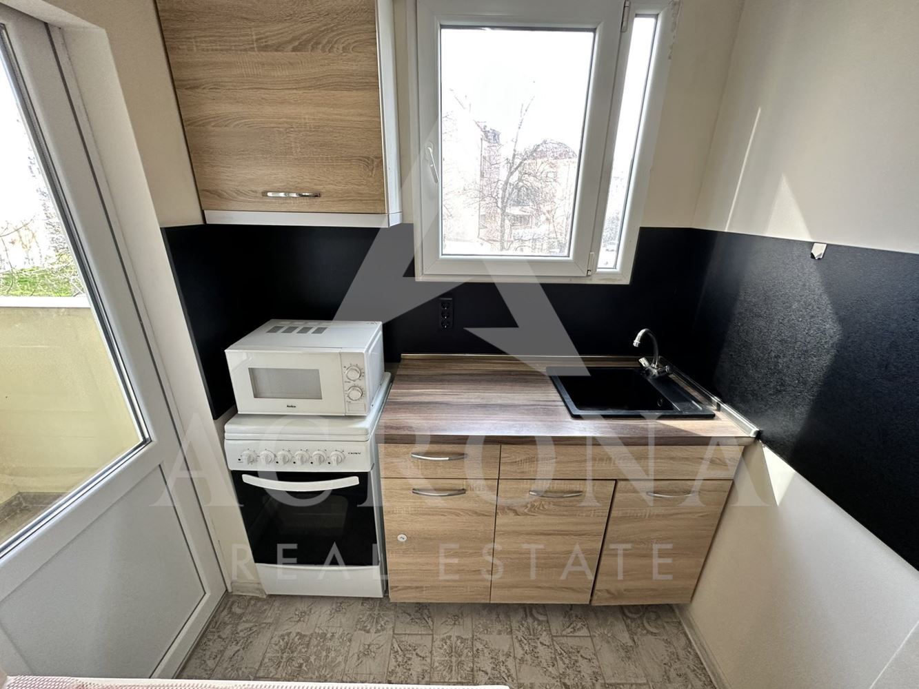 Реновиран двустаен в Кършияка-0 Реновиран двустаен в Кършияка - 0