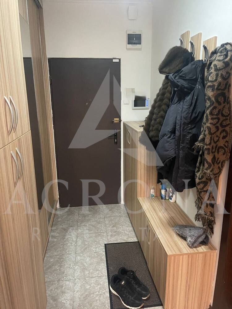 Тристаен с 4 отделни стаи кв. Кючук Париж-0 Тристаен с 4 отделни стаи кв. Кючук Париж - 0