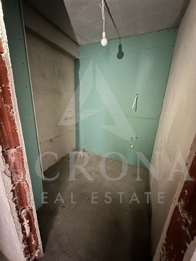 3 стаен апартамент на партерно ниво! С двор! Пред акт 16! - 0