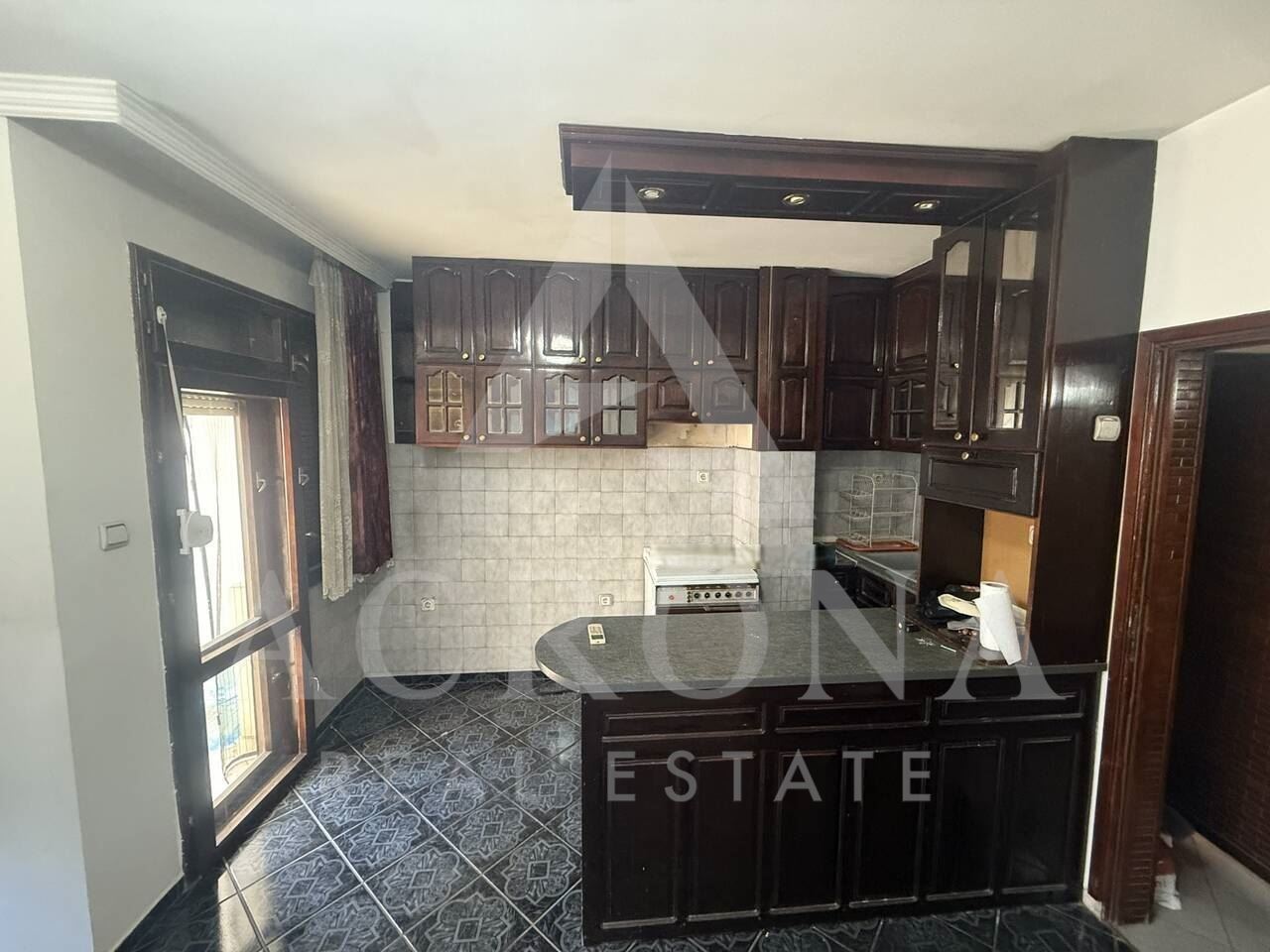 3 стаен! Малка сграда! Топ локация! - 0