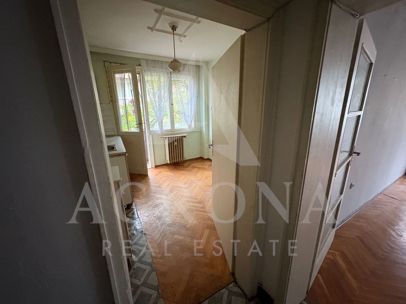 2 стаен! 3 отделни стаи! Възможност за преустройство! Среден етаж! Реална квадратура! - 0