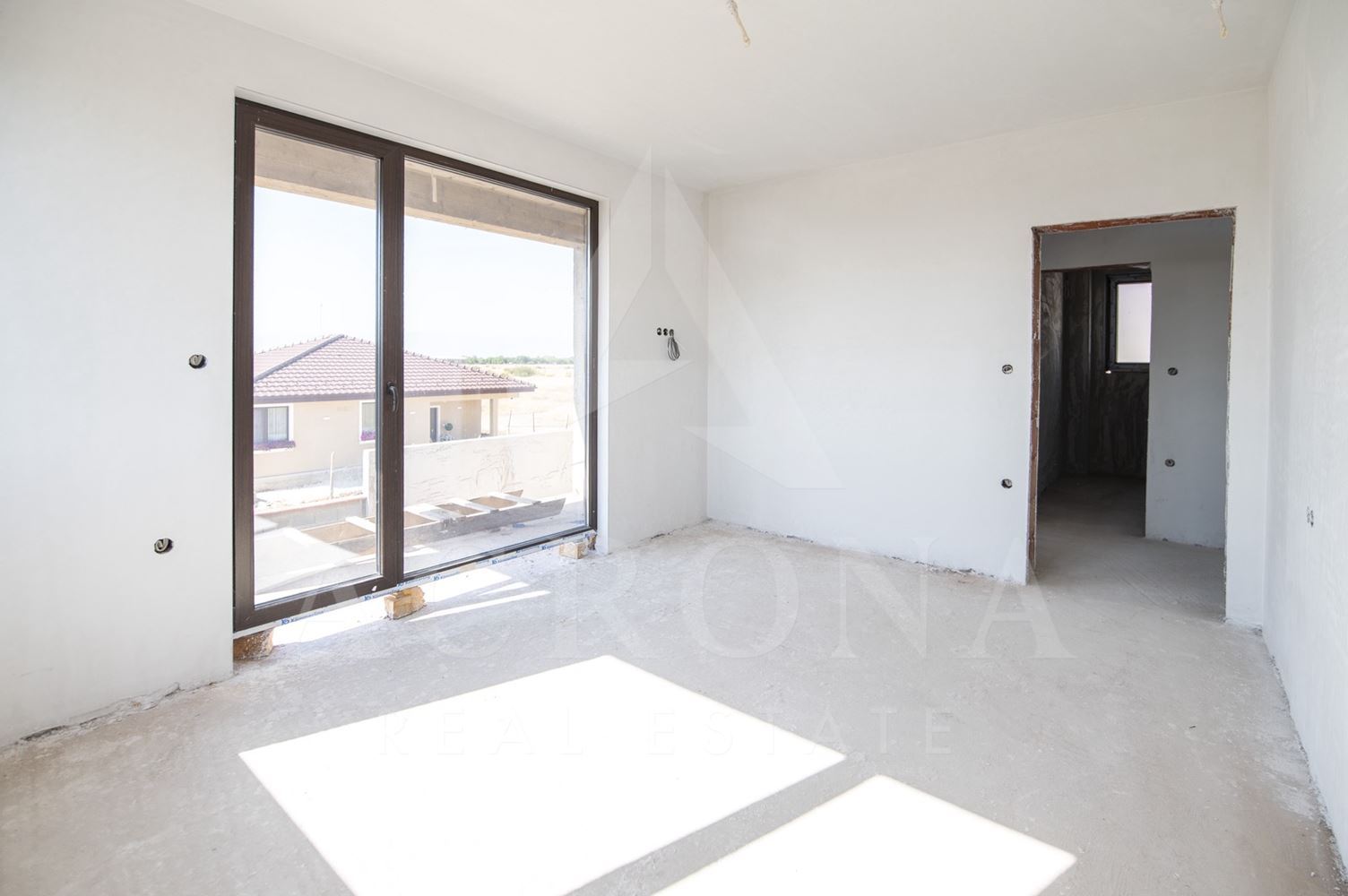 Еднофамилна самостоятелна къща с. Маноле - 0