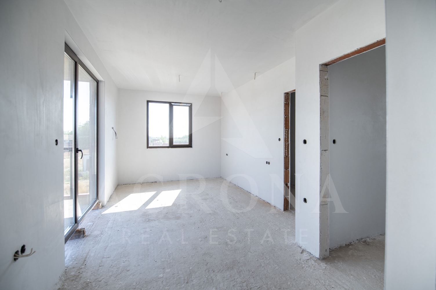 Еднофамилна самостоятелна къща с. Маноле - 0