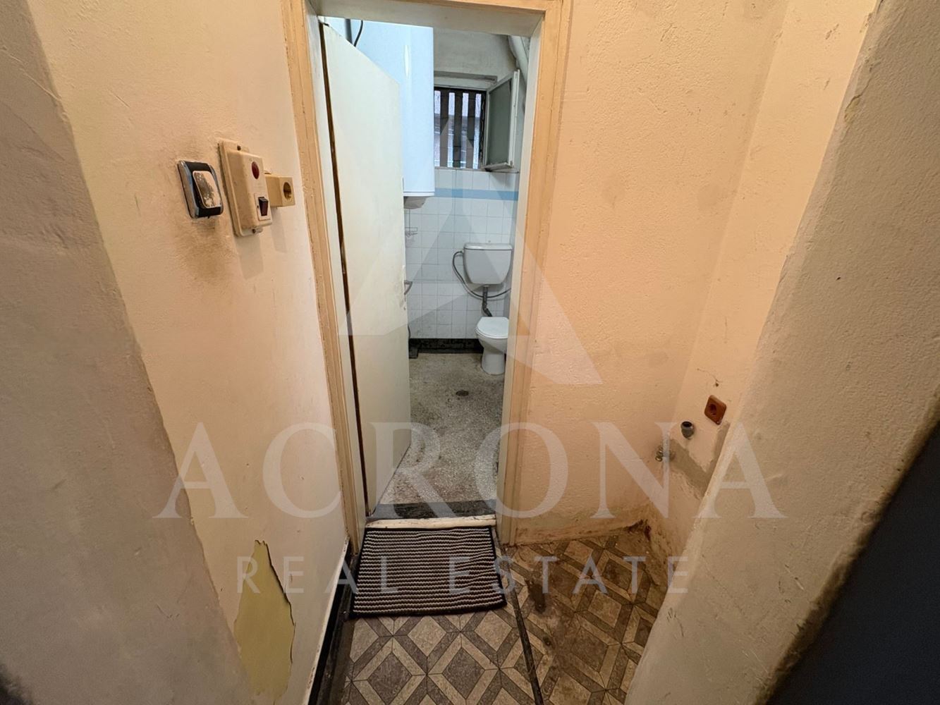 2 стаен! 3 отделни стаи! Възможност за преустройство! Среден етаж! Реална квадратура! - 0