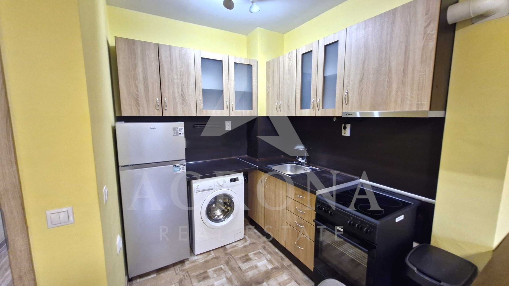 Обзаведен двустаен в Кючук Париж - 0