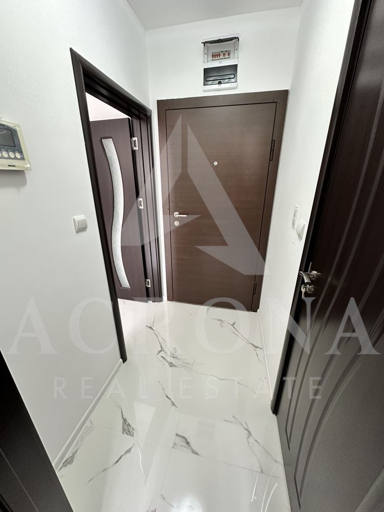 Тристаен до ключ в Кючук Париж-0 Тристаен до ключ в Кючук Париж - 0