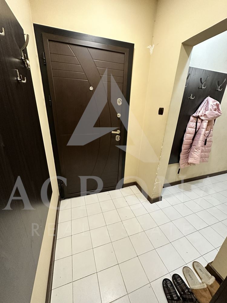 Тристаен в Гагарин - 0