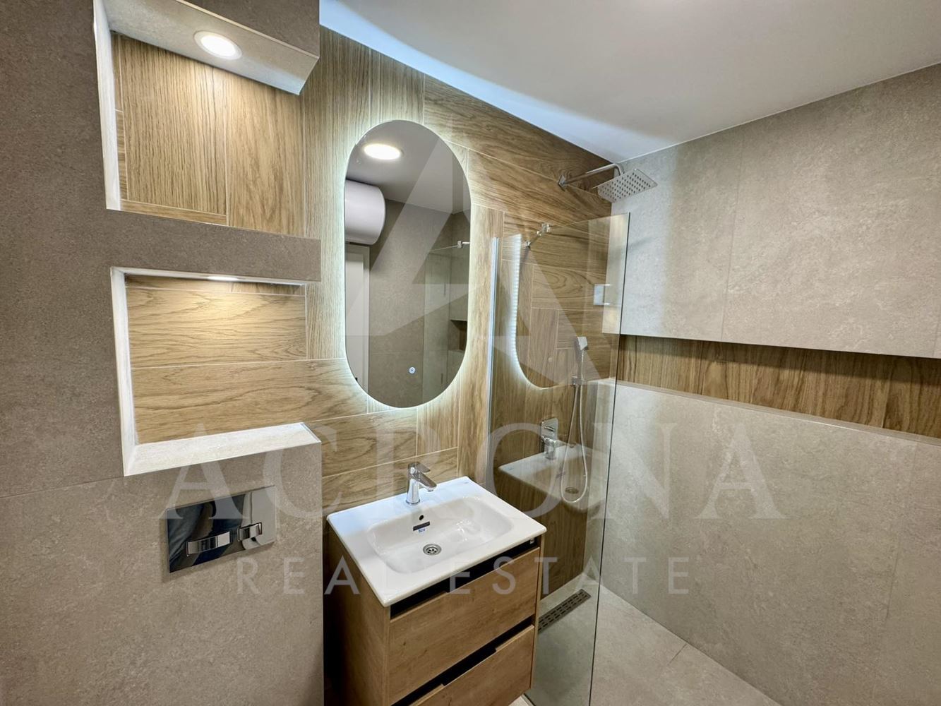 Стилен двустаен на Остромила-0 Стилен двустаен на Остромила - 0