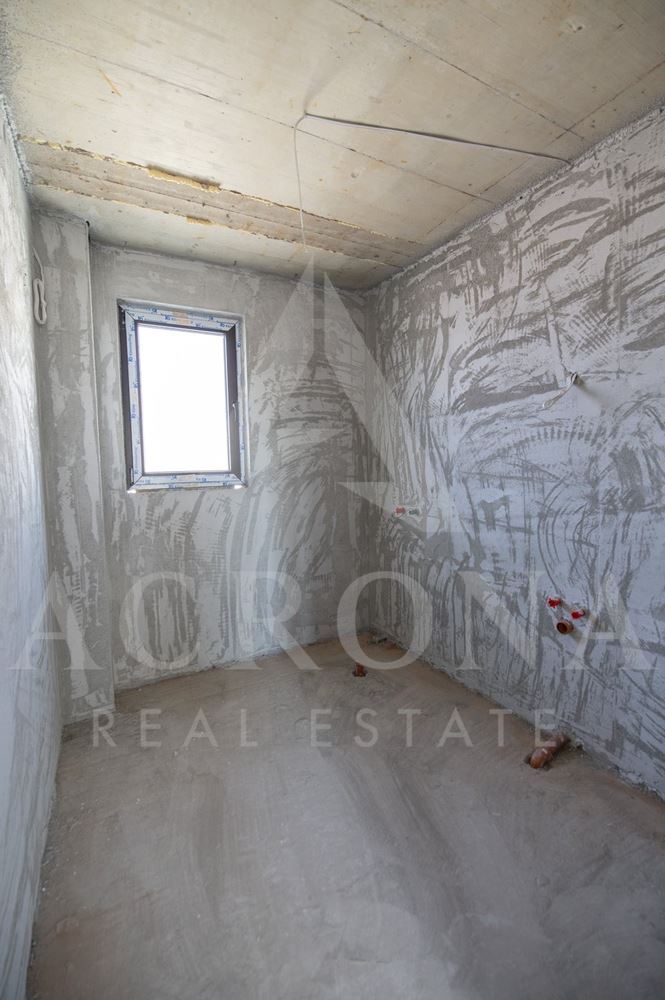 Еднофамилна самостоятелна къща с. Маноле - 0