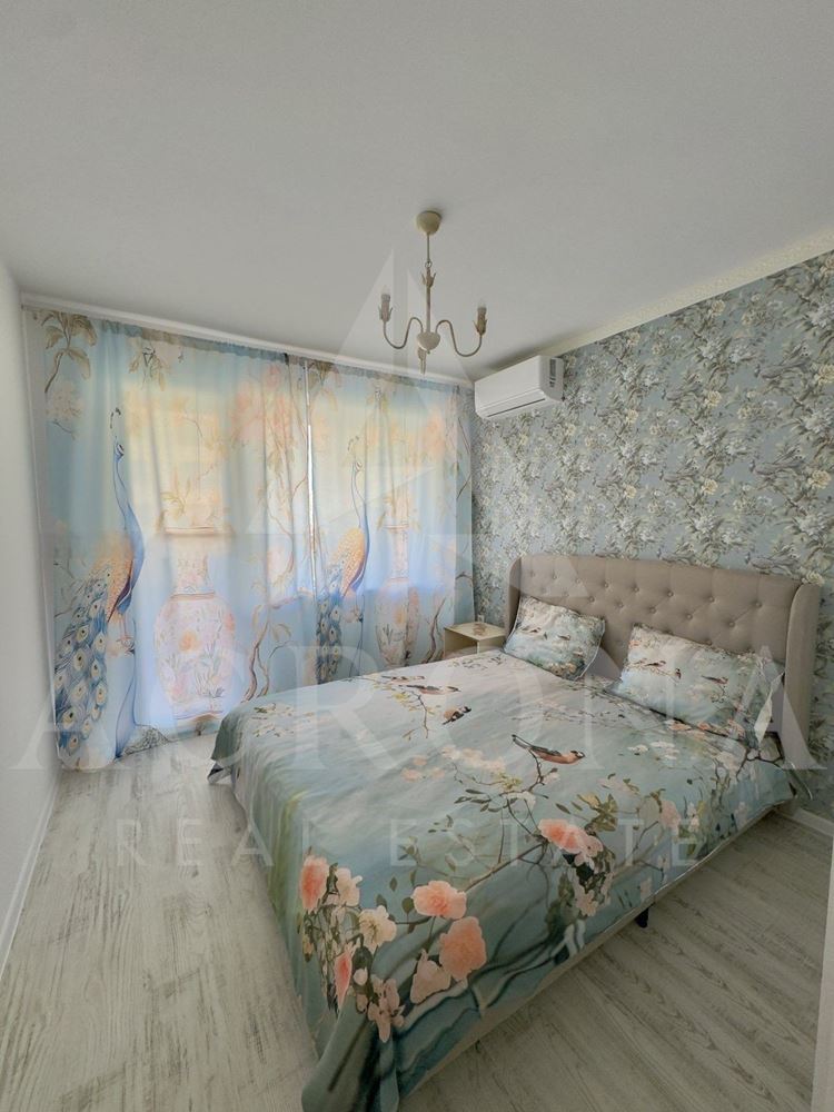 Тристаен обзаведен в Смирненски - 0