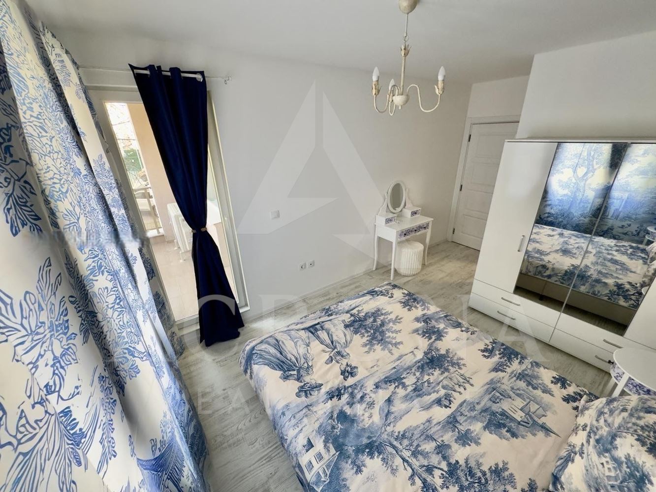 Тристаен обзаведен в Смирненски - 0