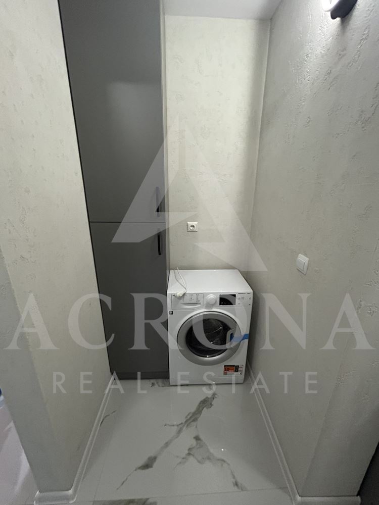 2-стаен обзаведен апартамент в Христо Смирненски - 0