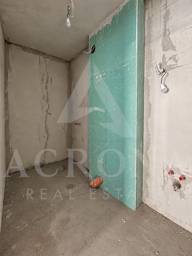 Тристаен пред Акт 15 кв. Тракия - 0